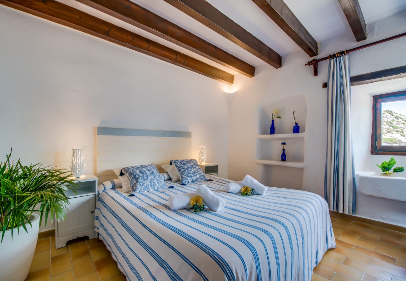 Apartamento en Cala San Vicente - Apartamento en la playa Barques 3 en Mallorca