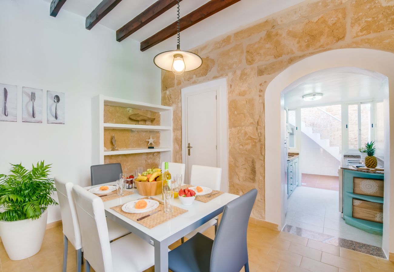 Casa en el casco antiguo de Alcudia con aire acondicionado