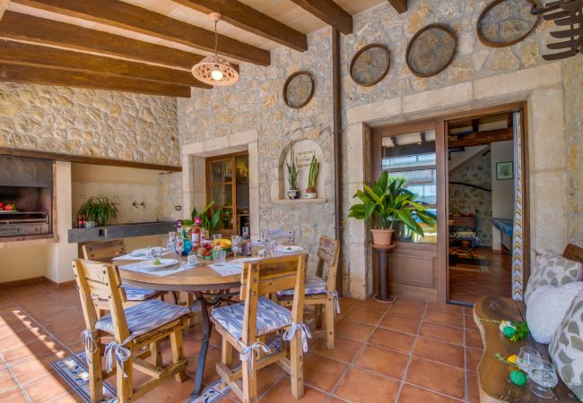 Casa en Sa Pobla - Casa rústica Cal Tio con piscina en Mallorca Casa en Sa Pobla - Casa rústica Cal Tio con piscina en Mallorca