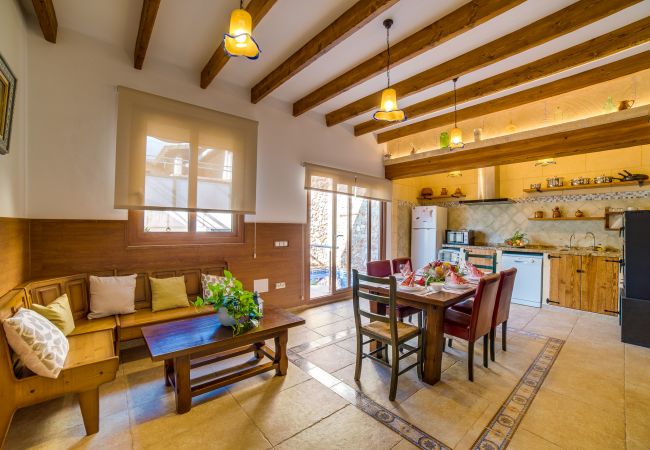 Casa en Sa Pobla - Casa rústica Cal Tio con piscina en Mallorca Casa en Sa Pobla - Casa rústica Cal Tio con piscina en Mallorca