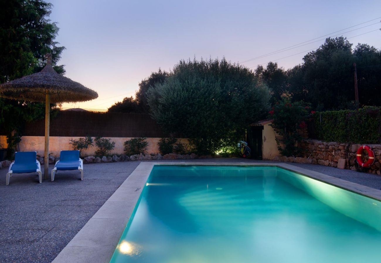 Casa en Alcúdia - Casa de piedras Es Pujolet con piscina en Alcudia 