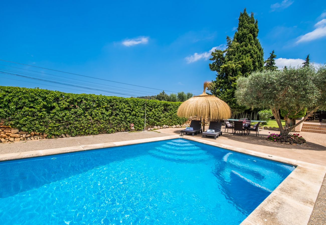 Casa en Alcúdia - Casa de piedras Es Pujolet con piscina en Alcudia 