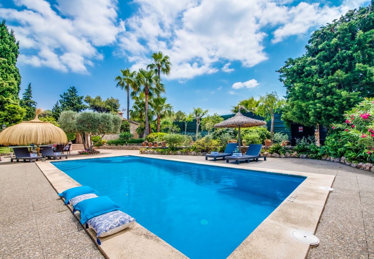 Casa en Alcúdia - Casa de piedras Es Pujolet con piscina en Alcudia 