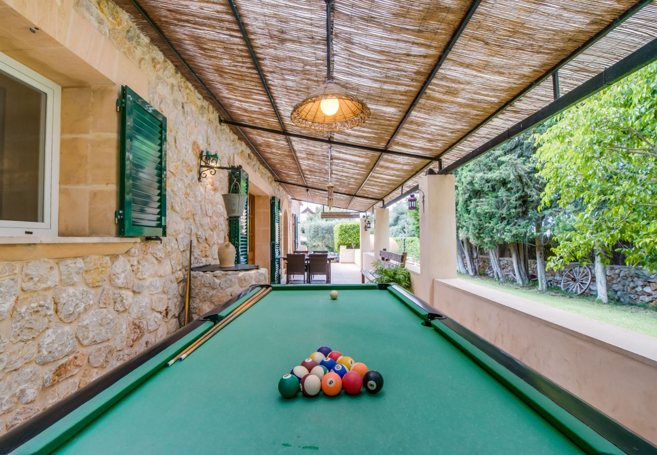 Casa en Alcúdia - Casa de piedras Es Pujolet con piscina en Alcudia 