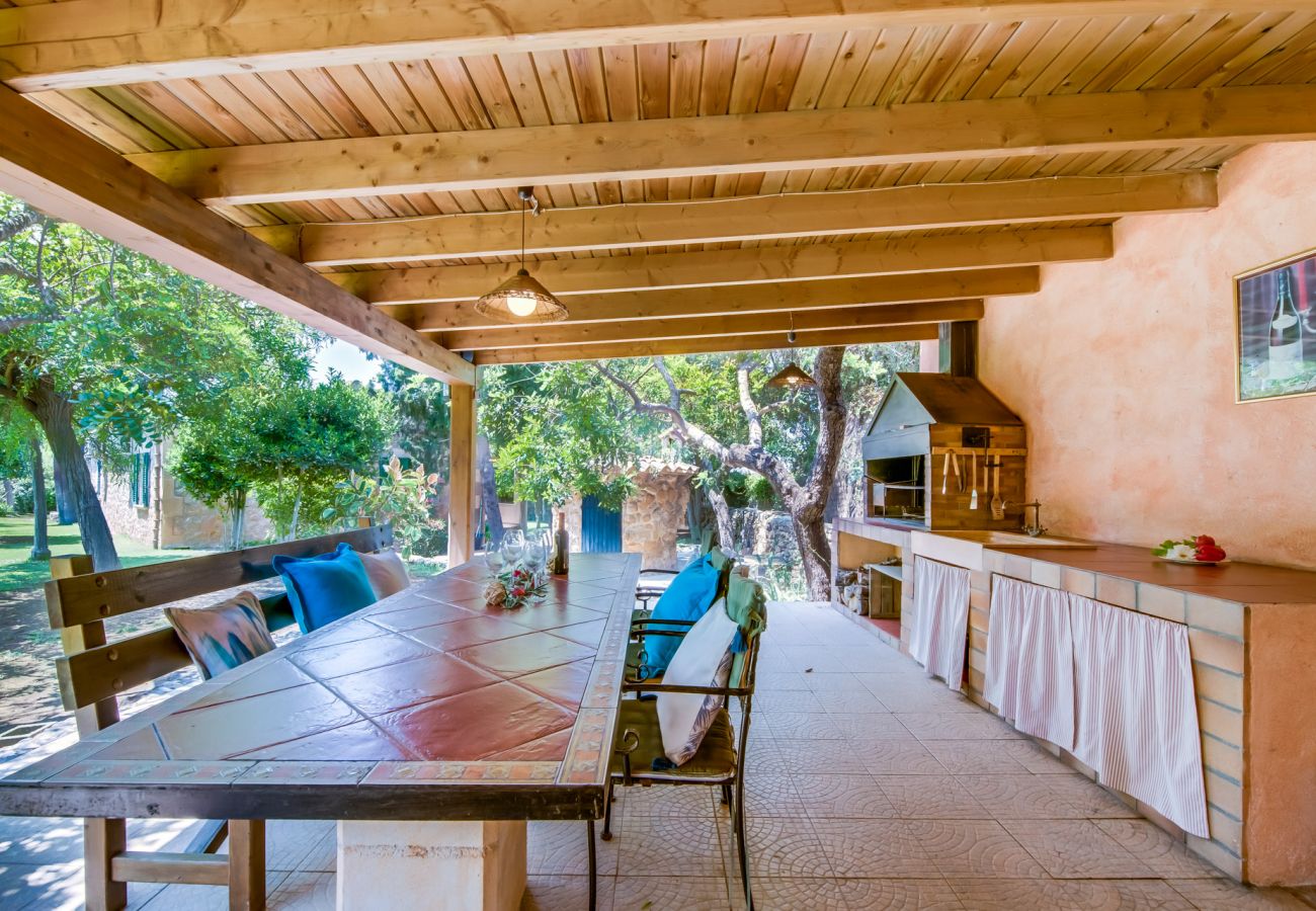 Casa en Alcúdia - Casa de piedras Es Pujolet con piscina en Alcudia 