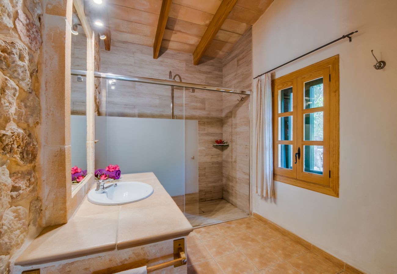 Casa en Alcúdia - Casa de piedras Es Pujolet con piscina in Alcudia 