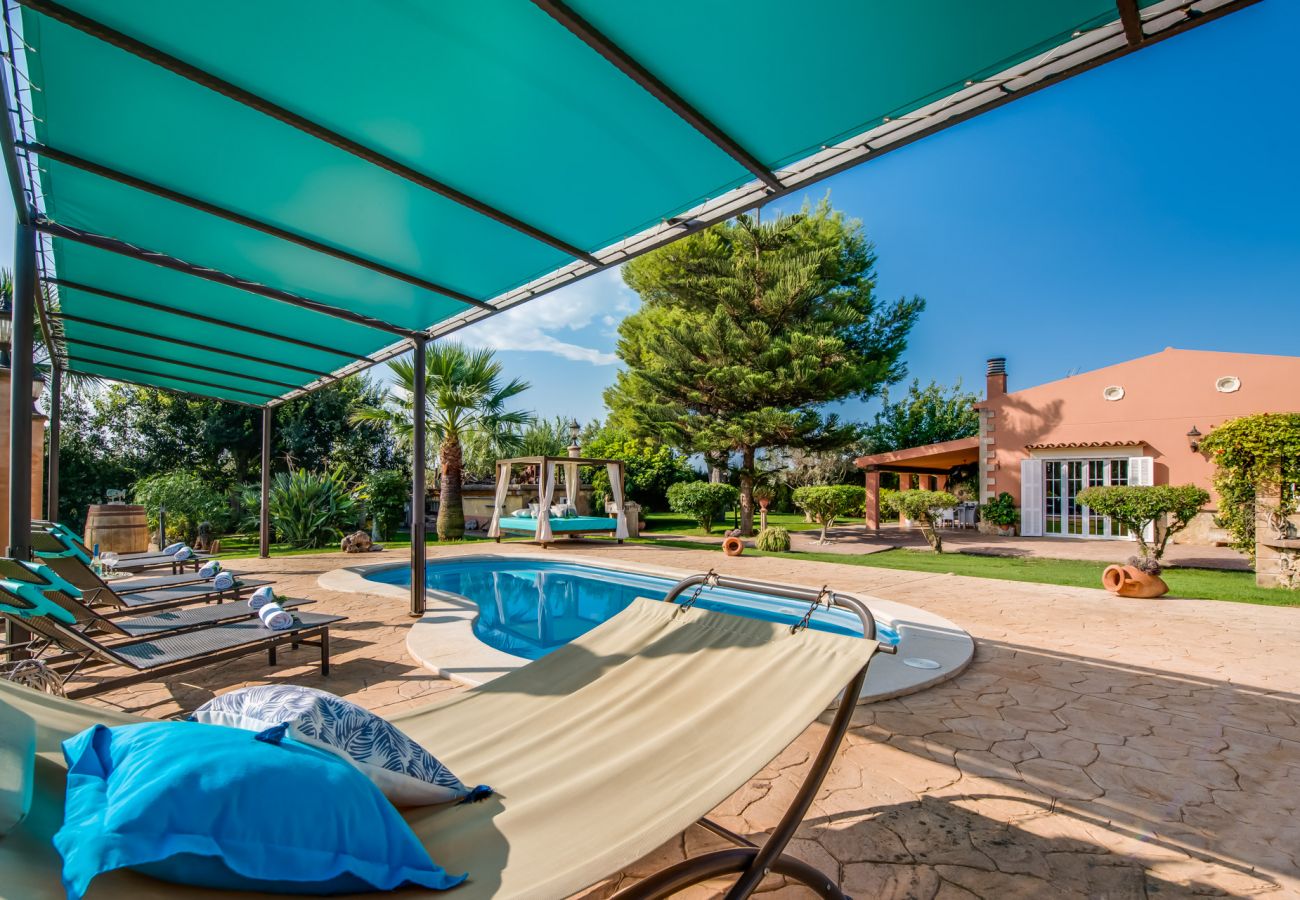 Finca con grandes espacios y piscina en Mallorca