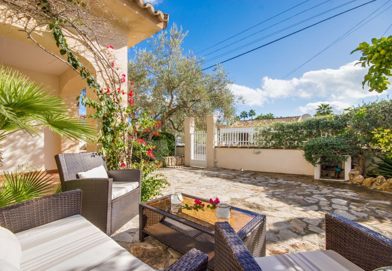 Casa con barbacoa en Puerto de Alcudia. 