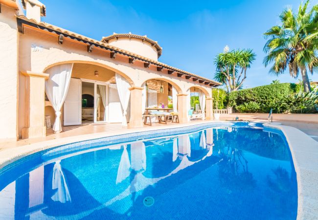 Casa vacacional con barbacoa y piscina en Mallorca