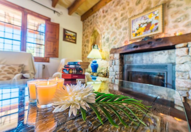 Finca en Campanet - Casa de piedra en plena naturaleza Caselles Petit Finca en Campanet - Casa de piedra en plena naturaleza Caselles Petit