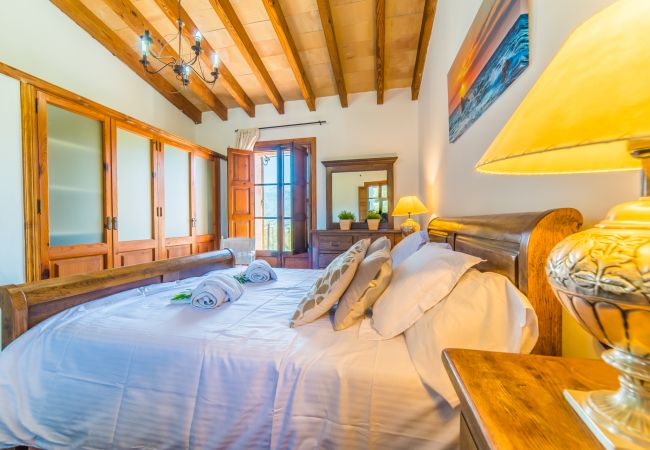 Finca en Campanet - Casa de piedra en plena naturaleza Caselles Petit Finca en Campanet - Casa de piedra en plena naturaleza Caselles Petit