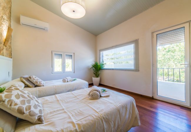 Finca en Campanet - Casa de piedra en plena naturaleza Caselles Petit Finca en Campanet - Casa de piedra en plena naturaleza Caselles Petit