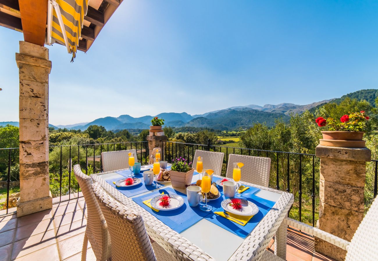 Vacaciones en Mallorca en finca con piscina. 