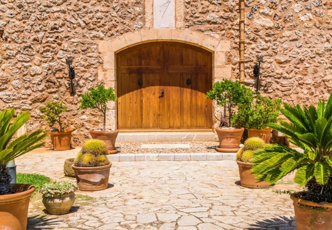 Casa en Sa Pobla - Finca rústica en Mallorca Can Colis con piscina Casa en Sa Pobla - Finca rústica en Mallorca Can Colis con piscina