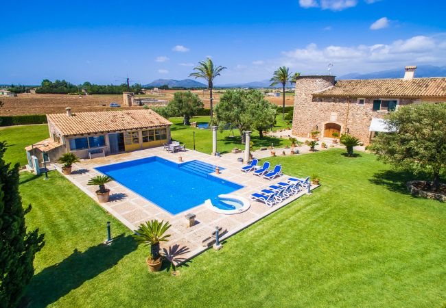 Finca con piscina grande en Mallorca. 