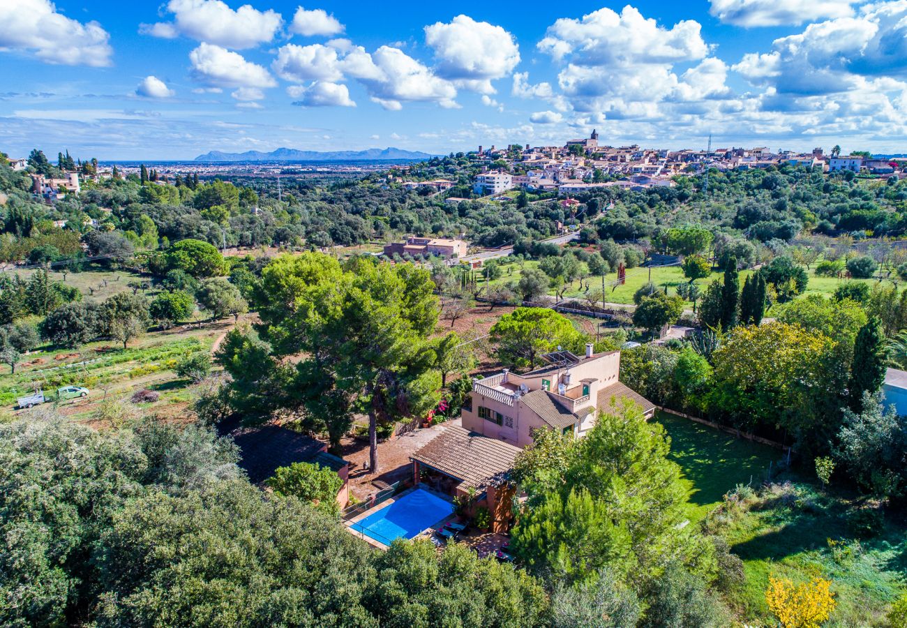 Finca de vacaciones en Mallorca con Barbacoa y piscina