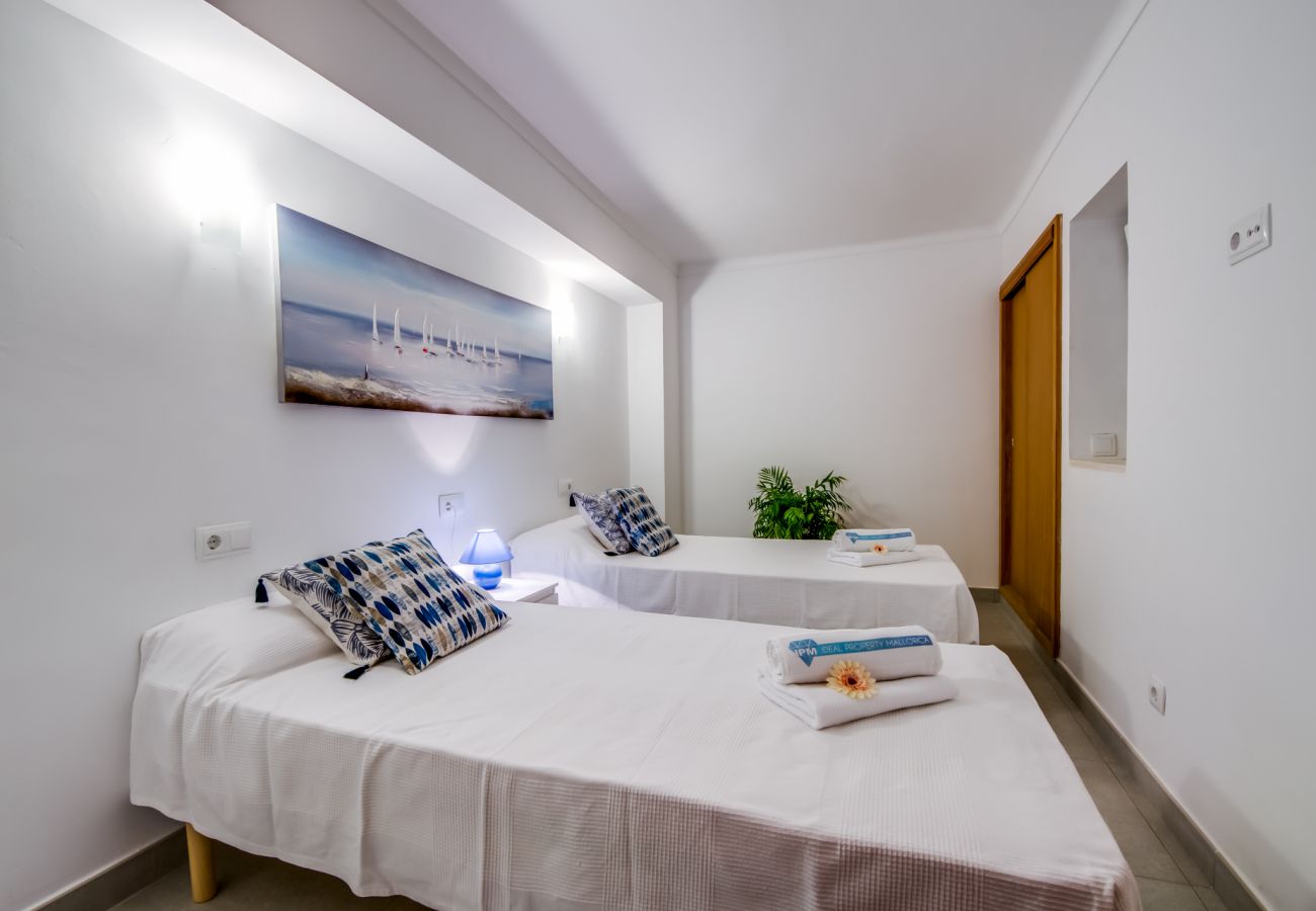 Apartamento en Puerto de Alcudia - Apartamento Puerto Alcudia Mary frente mar 