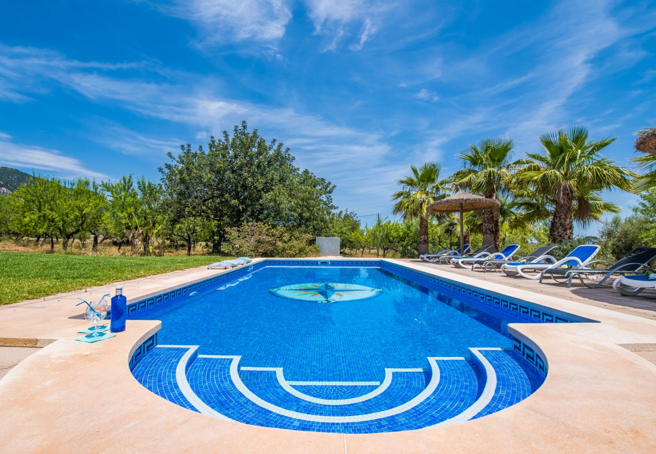 Finca en la naturaleza con piscina en Mallorca