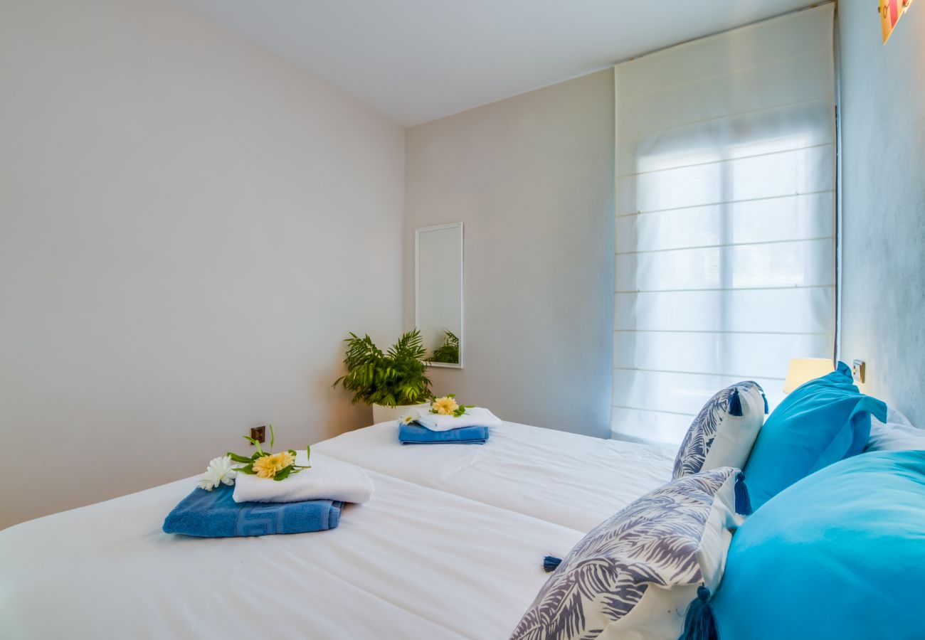 Apartamento en Alcúdia - Apartamento en playa Alcudia Playasol con jardín