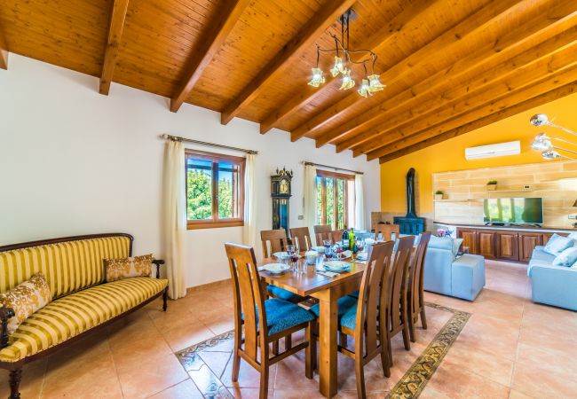 Finca en Selva - Finca Puig den Guardiola con vistas a la montaña  Finca en Selva - Finca Puig den Guardiola con vistas a la montaña