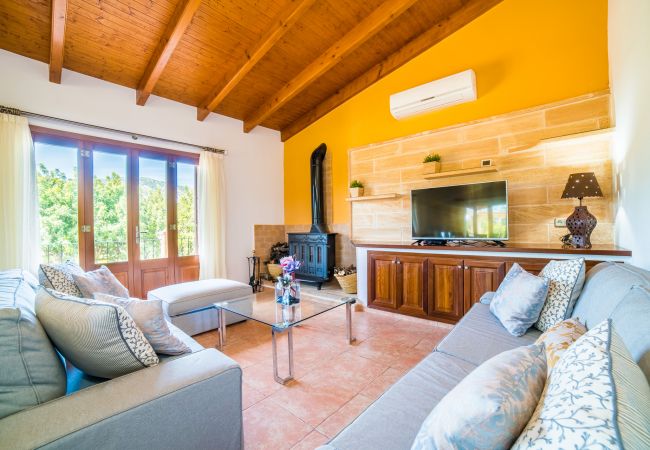 Finca en Selva - Finca Puig den Guardiola con vistas a la montaña  Finca en Selva - Finca Puig den Guardiola con vistas a la montaña