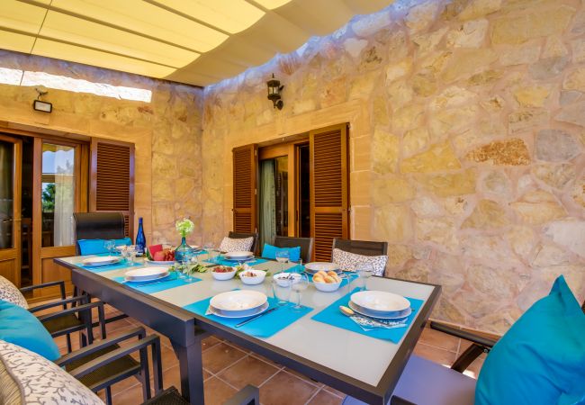 Finca en Selva - Finca Puig den Guardiola con vistas a la montaña  Finca en Selva - Finca Puig den Guardiola con vistas a la montaña