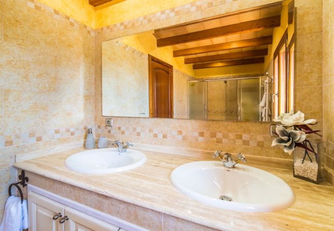 Finca en Selva - Finca Puig den Guardiola con vistas a la montaña  Finca en Selva - Finca Puig den Guardiola con vistas a la montaña