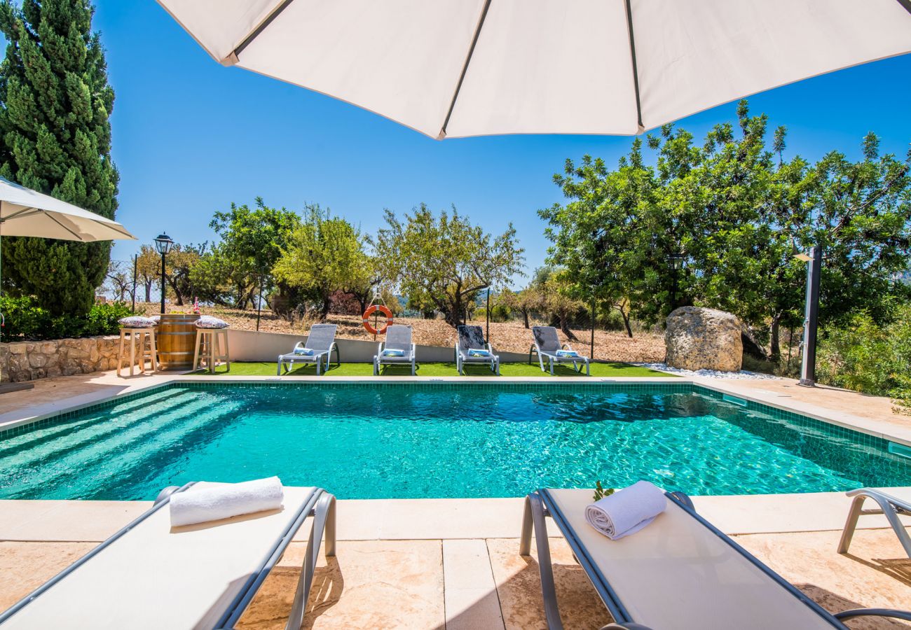 Casa rural vacacional con piscina privada en Mallorca