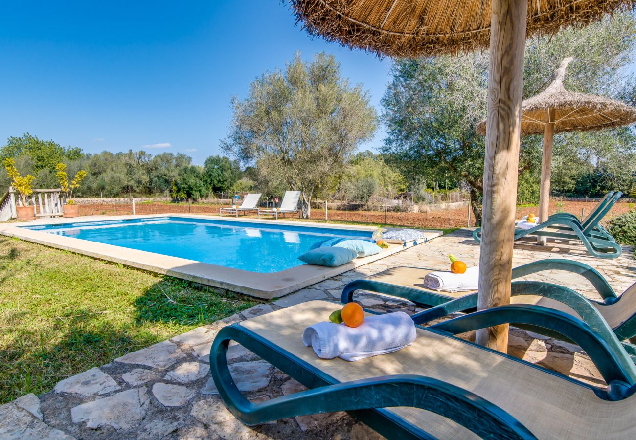 Finca en Buger - Finca de piedras en Mallorca Ses Comes con piscina