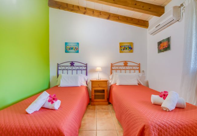 Finca en Inca - Finca rural sostenible Sa Sort Mallorca piscina Finca en Inca - Finca rural sostenible Sa Sort Mallorca piscina