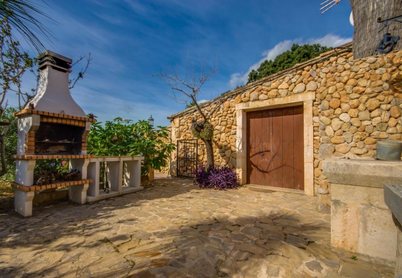 Finca en Buger - Finca rustica Sa Figuera blanca con piscina Mallorca 