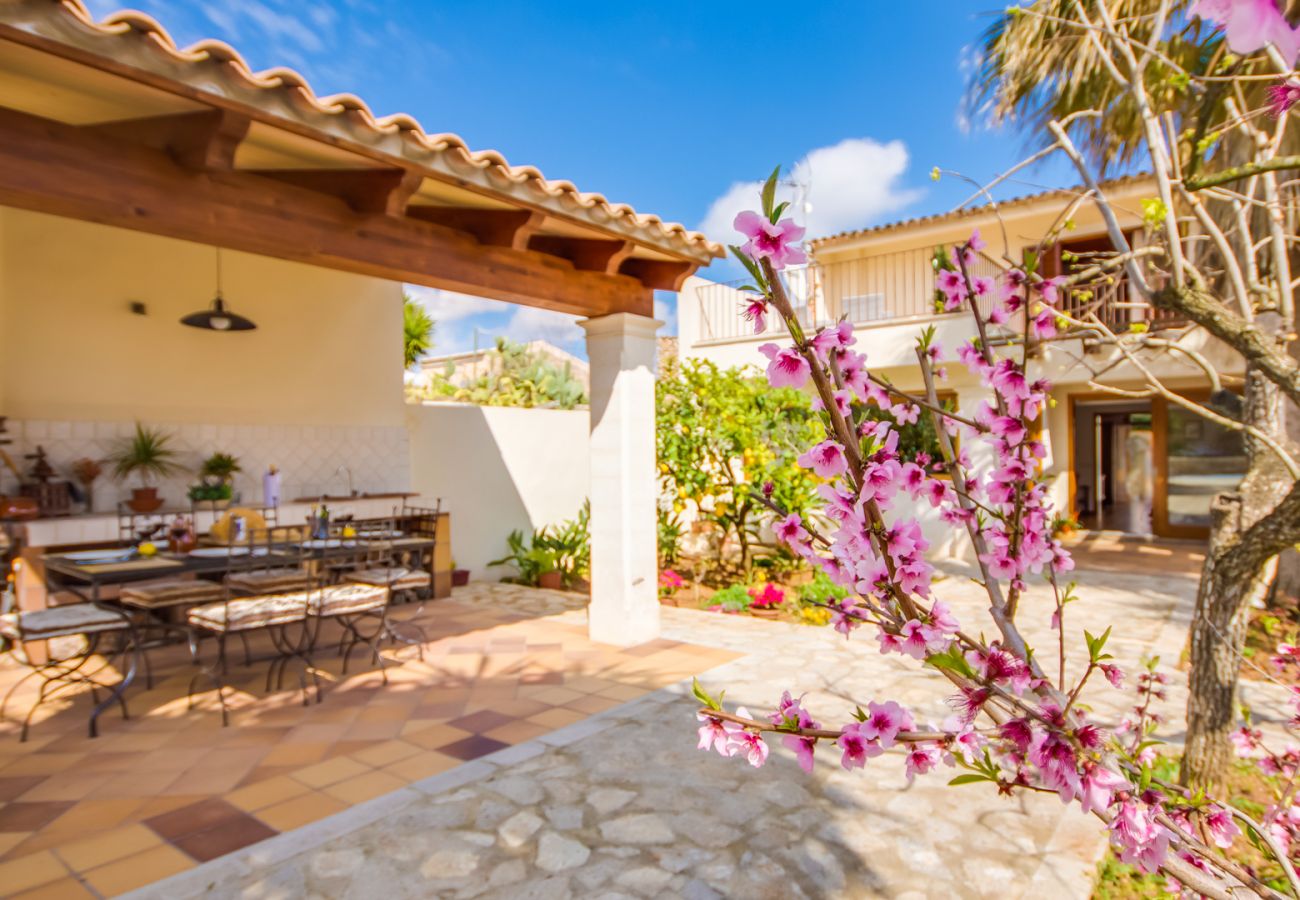 Verano en Mallorca en casa con piscina