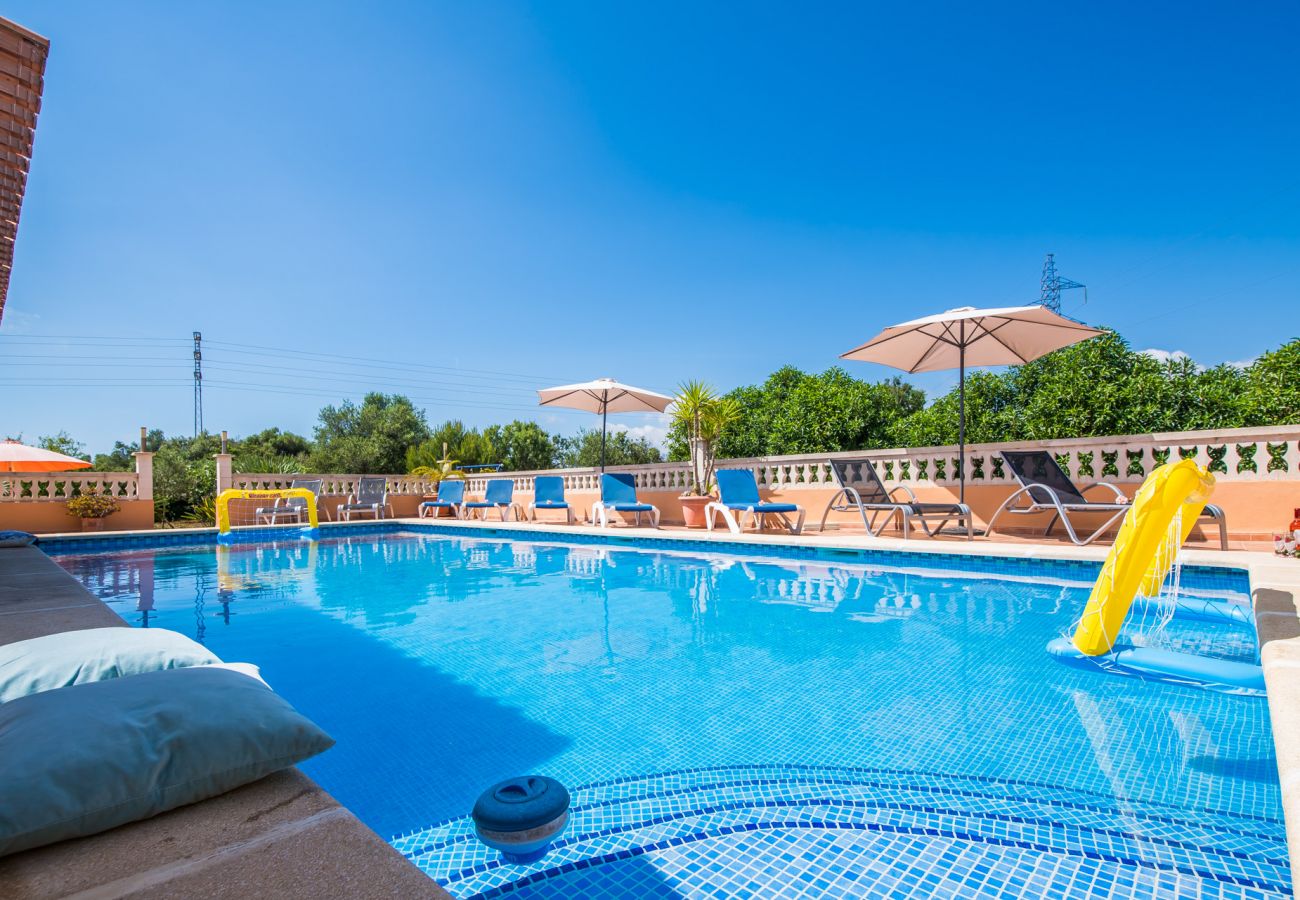 Finca en Capdepera - Casa de veraneo Villa Bona vista Mallorca piscina 