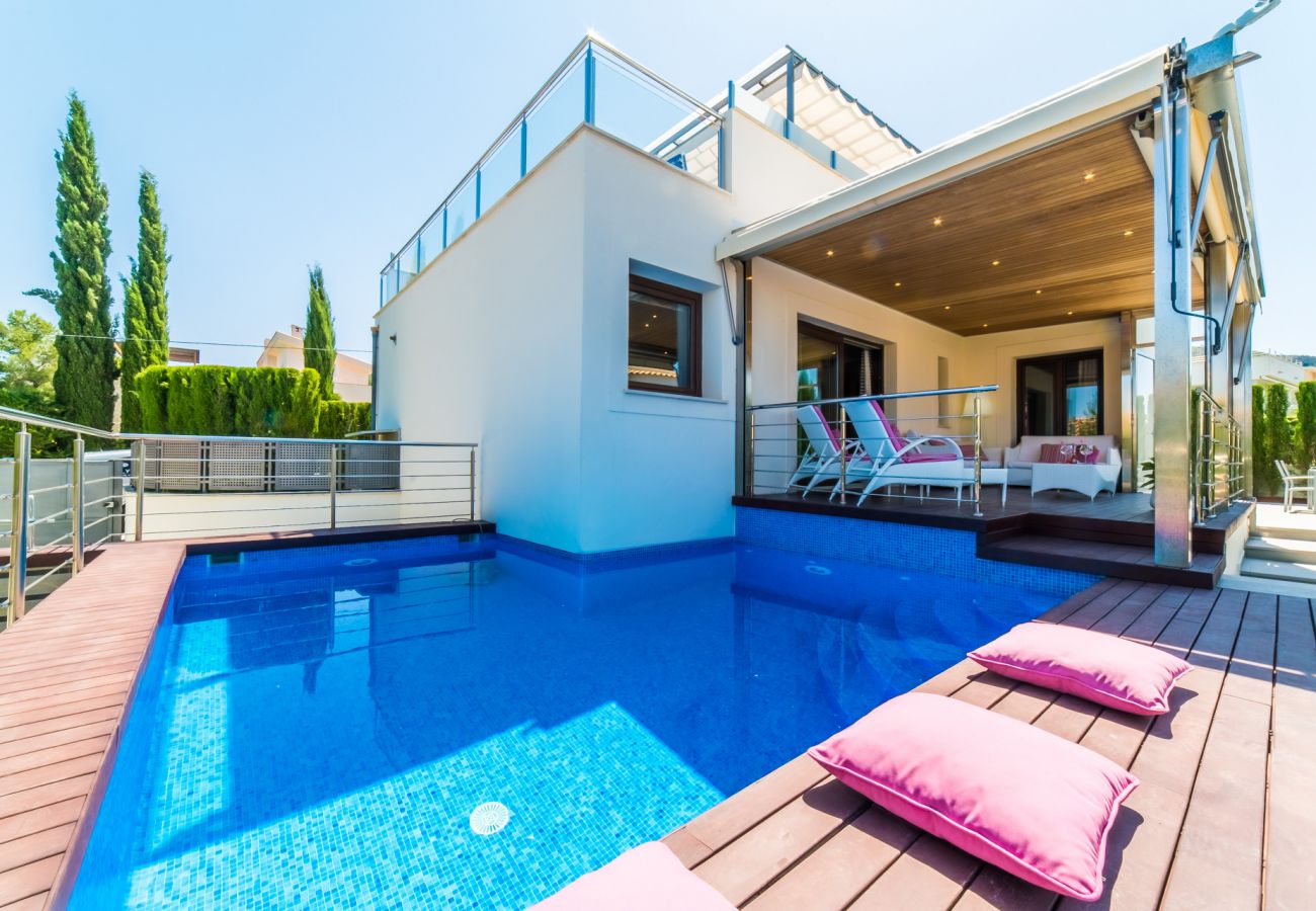 Casa de vacaciones en Alcudia con piscina