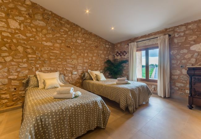 Finca en Manacor - Finca rural moderna en Mallorca Pleta con piscina  Finca en Manacor - Finca rural moderna en Mallorca Pleta con piscina