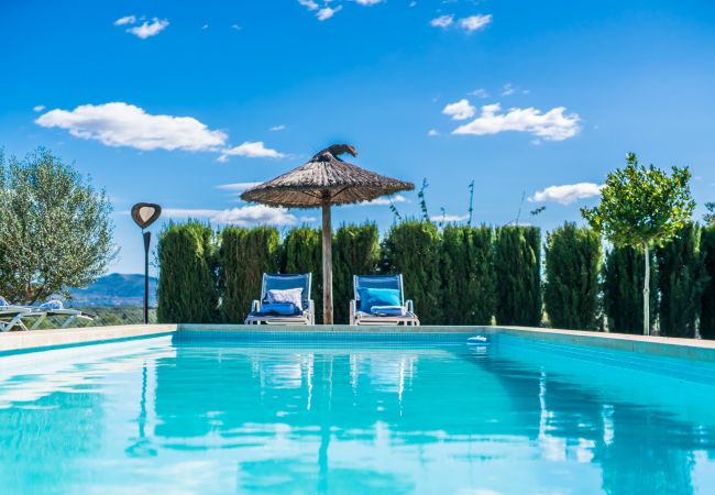 Villa de alquiler con piscina en Mallorca. 