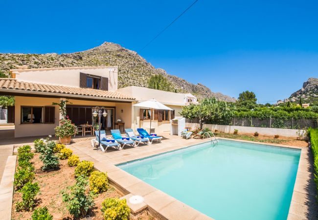 Finca con piscina en Puerto Pollensa. 