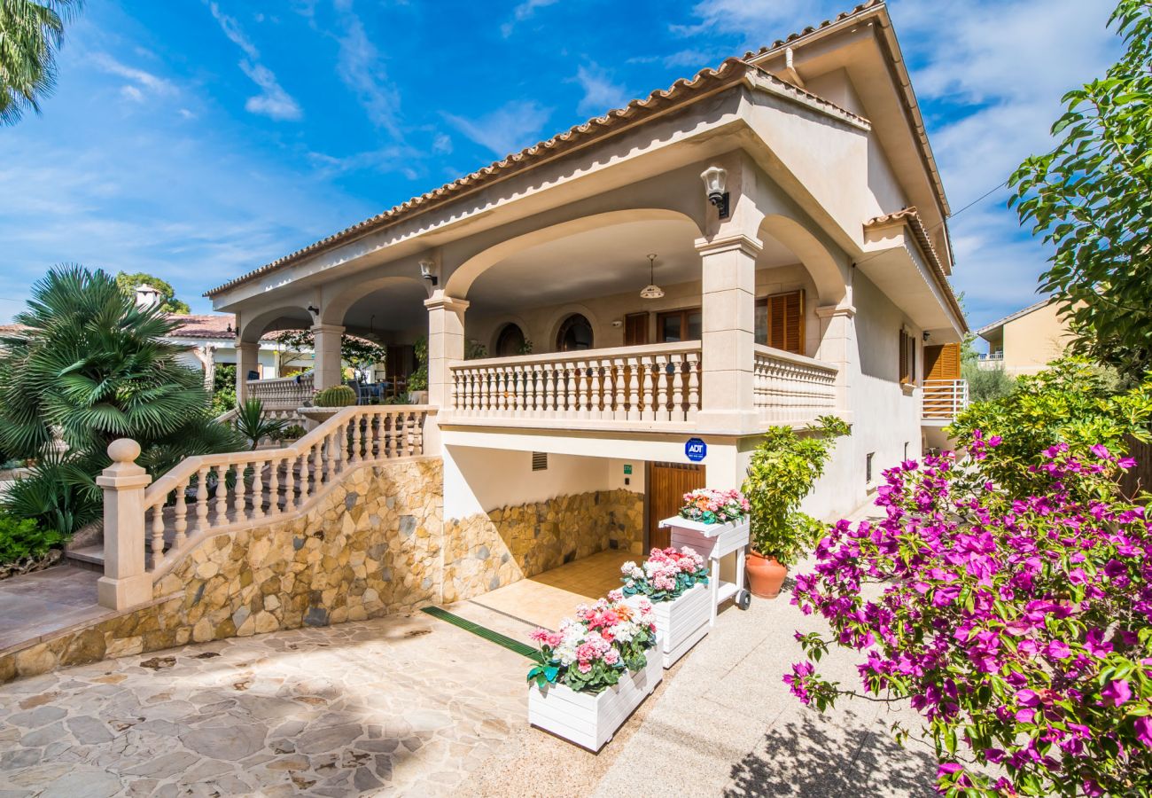Casa en Puerto de Alcudia - Casa en Alcudia Roses cerca de la playa con jardin