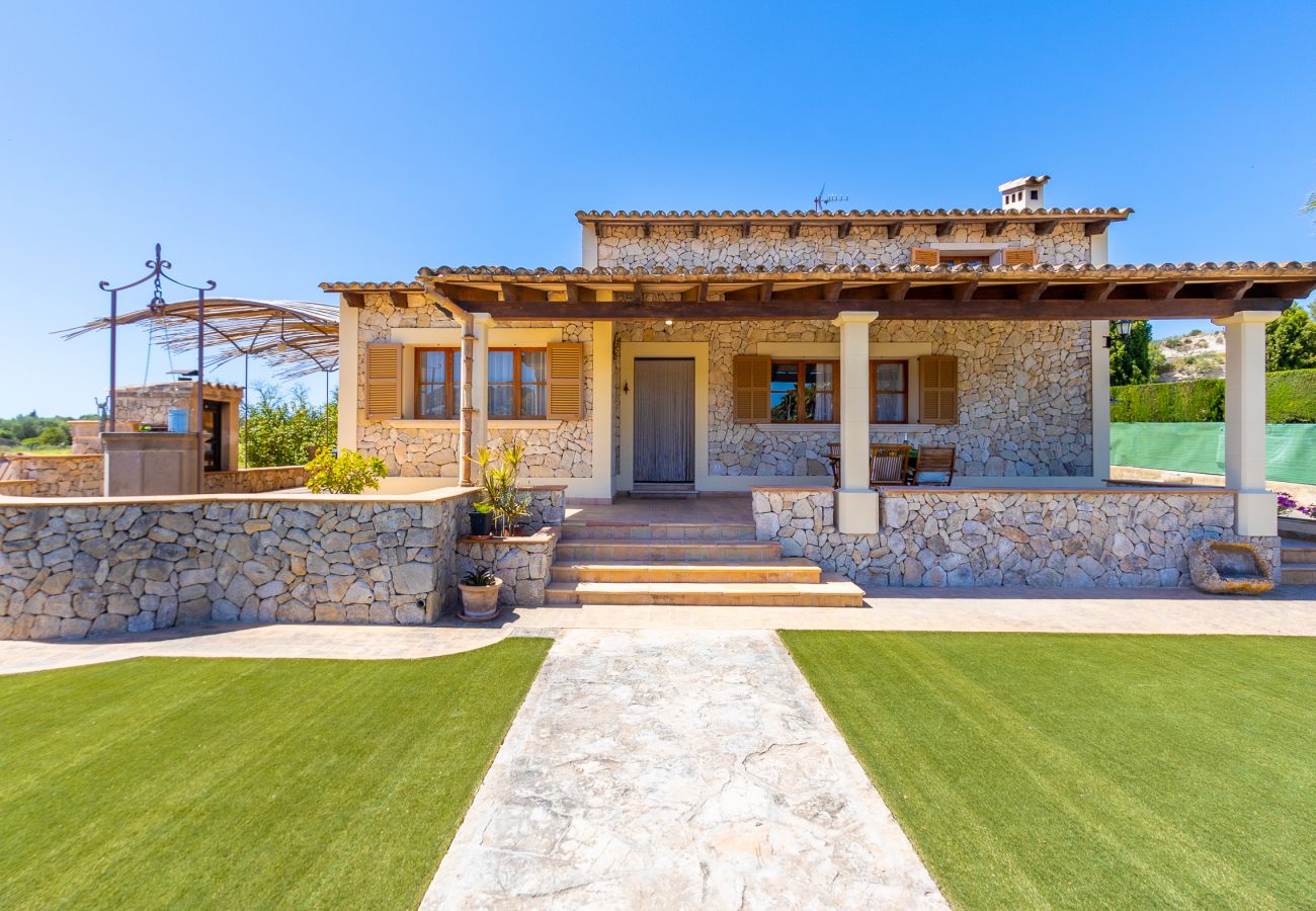Casa en Lloret de Vistalegre - Finca Mallorca Sa Sinia piscina y pista de tenis