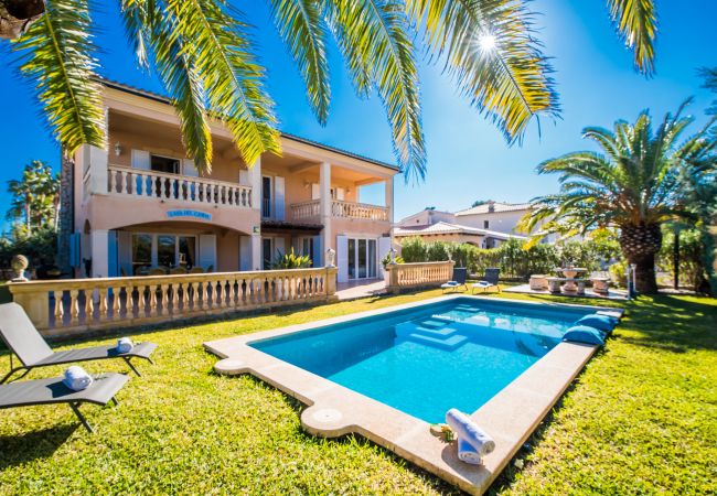 Villa de vacaciones en Mallorca con piscina privada