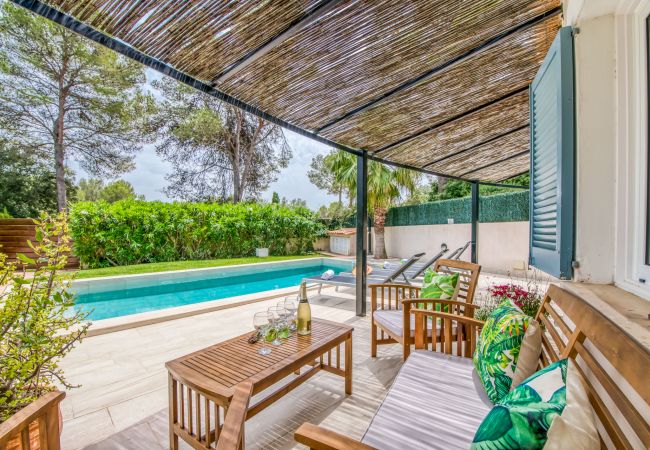 Casa con barbacoa y piscina en Mallorca.