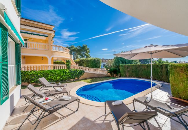 Casa con piscina y vistas en Alcudia