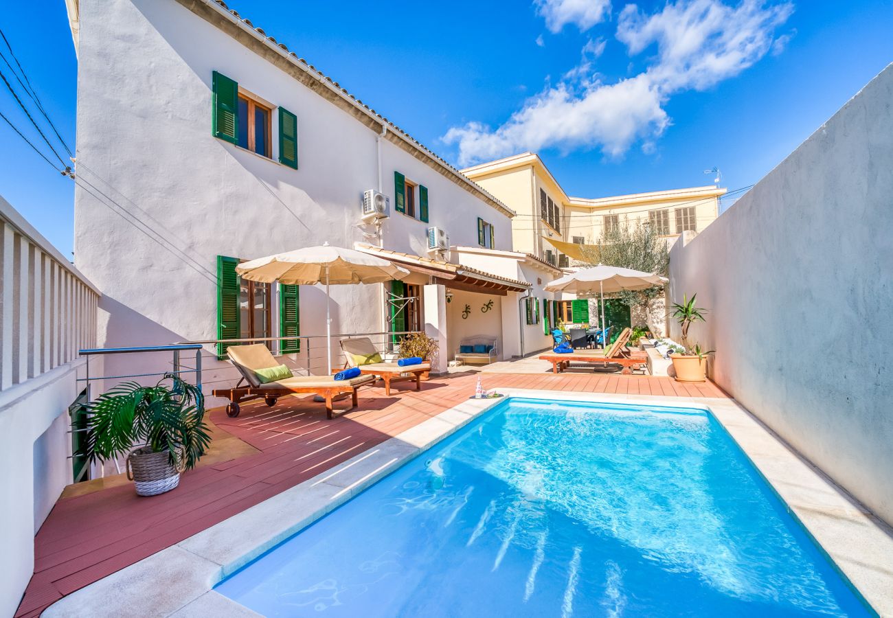 Casa rústica con piscina en Mallorca