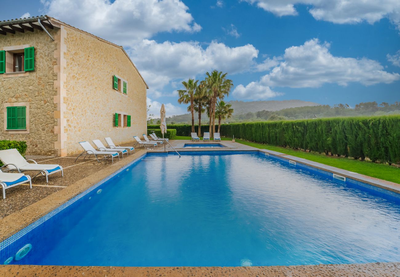 Finca en Petra - Finca rural en Mallorca El Palmeral con piscina