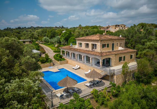 Finca en Petra - Finca con piscina y vistas Sa Pleta en Mallorca