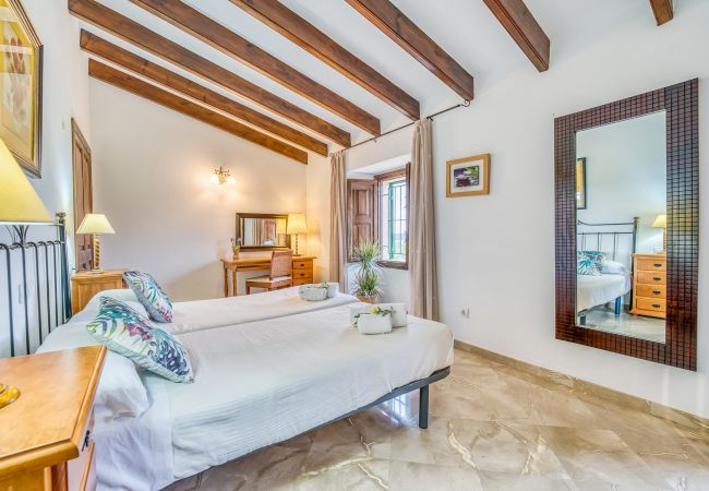 Finca en Petra - Finca Son Perxa en Mallorca con piscina y barbacoa Finca en Petra - Finca Son Perxa en Mallorca con piscina y barbacoa