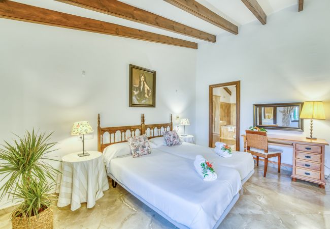 Finca en Petra - Finca Son Perxa en Mallorca con piscina y barbacoa Finca en Petra - Finca Son Perxa en Mallorca con piscina y barbacoa