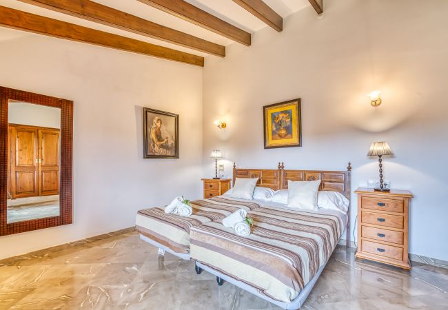 Finca en Petra - Finca Son Perxa en Mallorca con piscina y barbacoa Finca en Petra - Finca Son Perxa en Mallorca con piscina y barbacoa