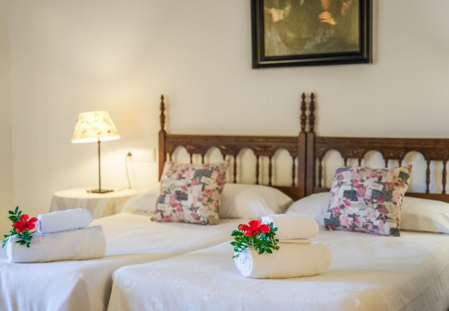 Finca en Petra - Finca Son Perxa en Mallorca con piscina y barbacoa Finca en Petra - Finca Son Perxa en Mallorca con piscina y barbacoa