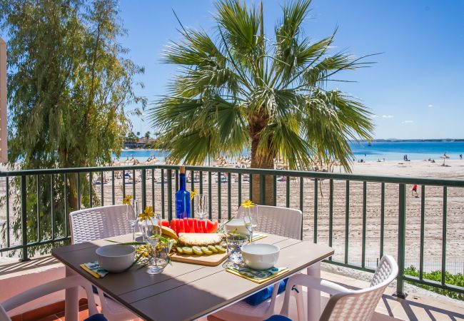 Apartamento en Alcúdia - Apartamento Blue Bay con piscina en la playa de Alcudia Apartamento en Alcúdia - Apartamento Blue Bay con piscina en la playa de Alcudia
